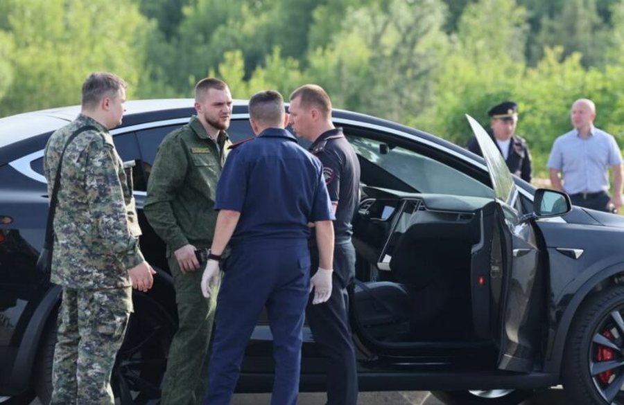 Një ministër i shkarkuar rus, një trup i pajetë në