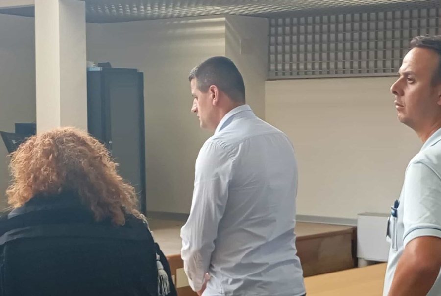 VIDEO- Lot në sallën e gjyqit! Masakroi ish të dashurën