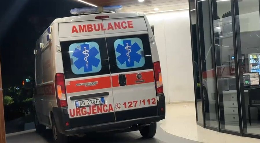 T&euml; sht&euml;na me arm&euml; gjat&euml; nat&euml;s n&euml; Sevaster t&euml;