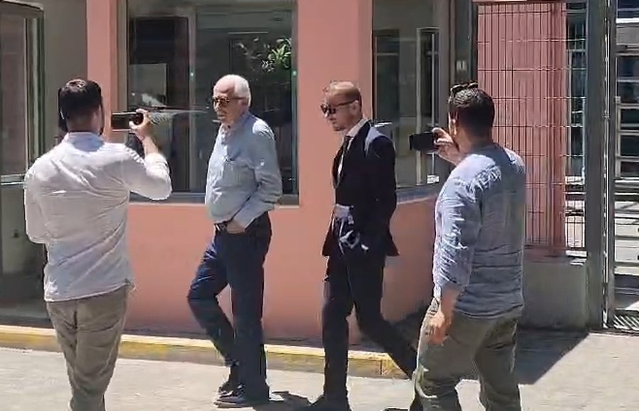 Vila e Ballukut n&euml; Himar&euml;/ Pronari i kompanis&euml;