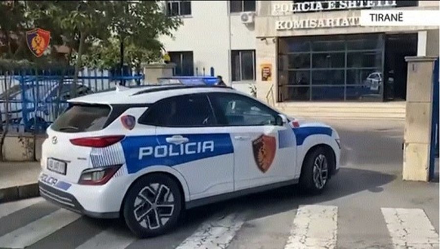 I vuri thik&euml;n n&euml; qaf&euml; efektivit dhe tentoi t&rsquo;i merrte