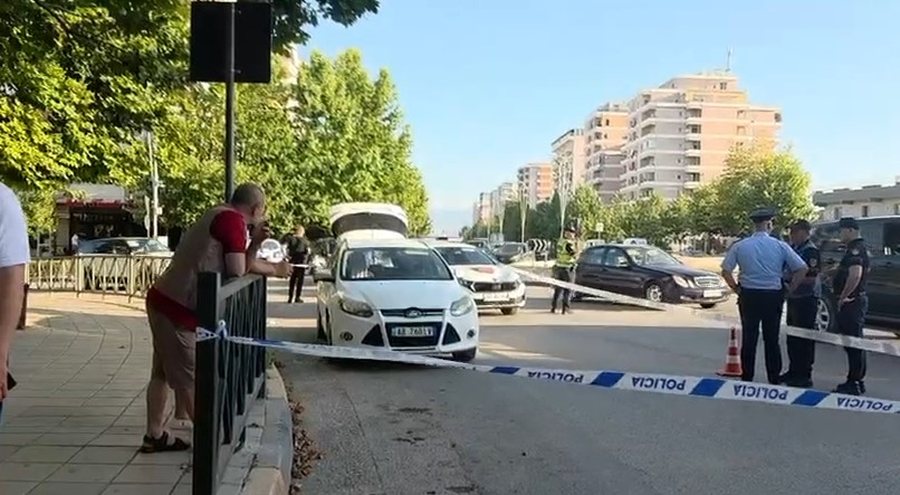 Dy plagosje me arm&euml; zjarri n&euml; vend brenda nj&euml; ore,