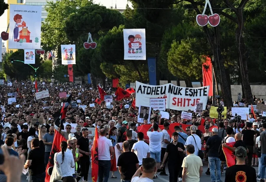 PD ndryshon kursin! Nga mb&euml;shtetja te kund&euml;rshtimi i projektit, si ua