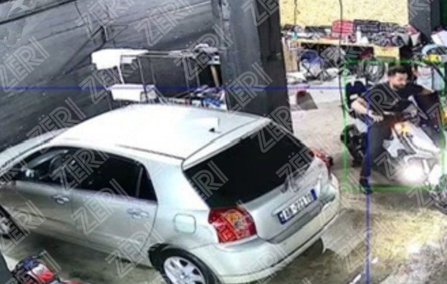 Zhdukja e Eglant Ko&ccedil;it: Enea Zyferi punonte si kamarier n&euml; lokalin e