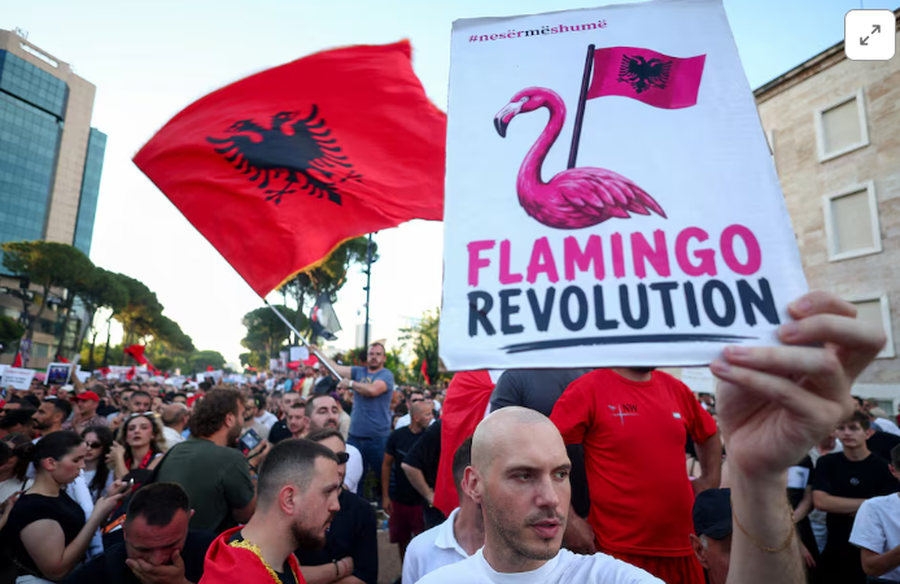 "Brukseli i b&euml;n presion Shqip&euml;ris&euml;", Reuters: Resorti i