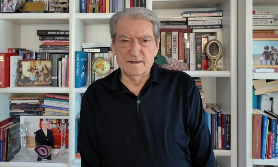 Berisha i p&euml;rgjigjet Ram&euml;s: 200 mij&euml; shqiptar&euml; protestuan