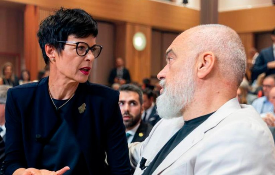 Rama ndan fjal&euml;n e Kos: Komisioni Europian &euml;sht&euml; njohur n&euml;
