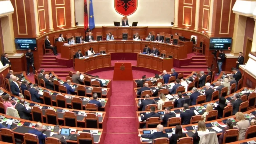Kuvendi miraton me 84 vota amnistin&euml; dhe ndryshimet n&euml; Kodin Rrugor!