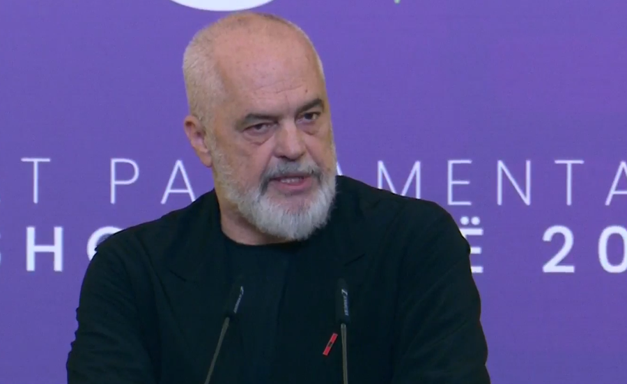 Nga "Zv&euml;rneci" te integrimi, PS mbledh sot Grupin Parlamentar