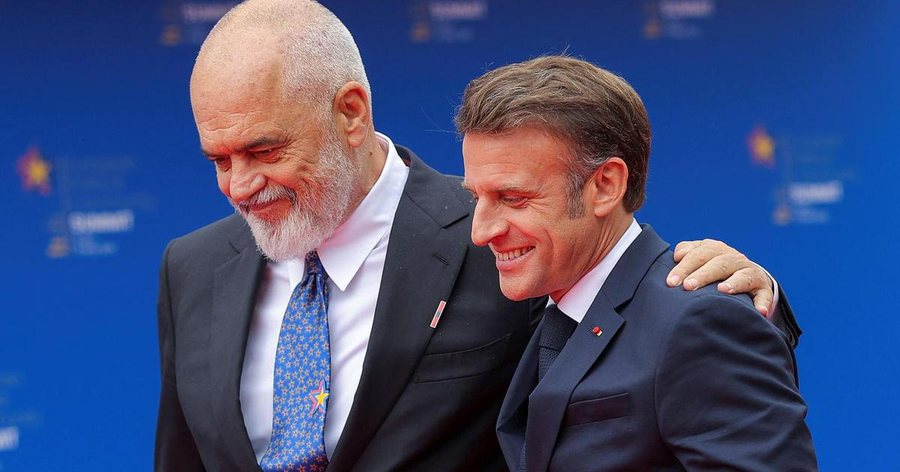 Rama nes&euml;r n&euml; Paris, diskutime me Macron-AXHENDA