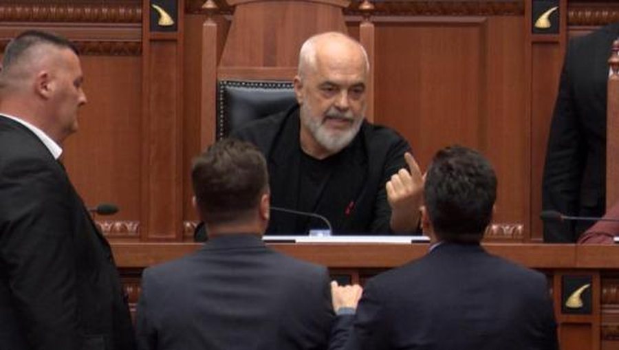 P&euml;rballja me Ram&euml;n! Kuvendi ka p&euml;rjashtuar edhe me 30 dit&euml;