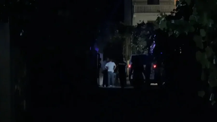 T&euml; sht&euml;na me arm&euml; zjarri n&euml; Shkod&euml;r, policia