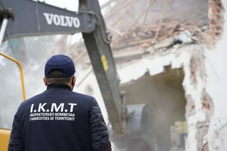Shfryt&euml;zonte inerte n&euml; lumin e Valbon&euml;s, IKMT gjobit me 2 mln