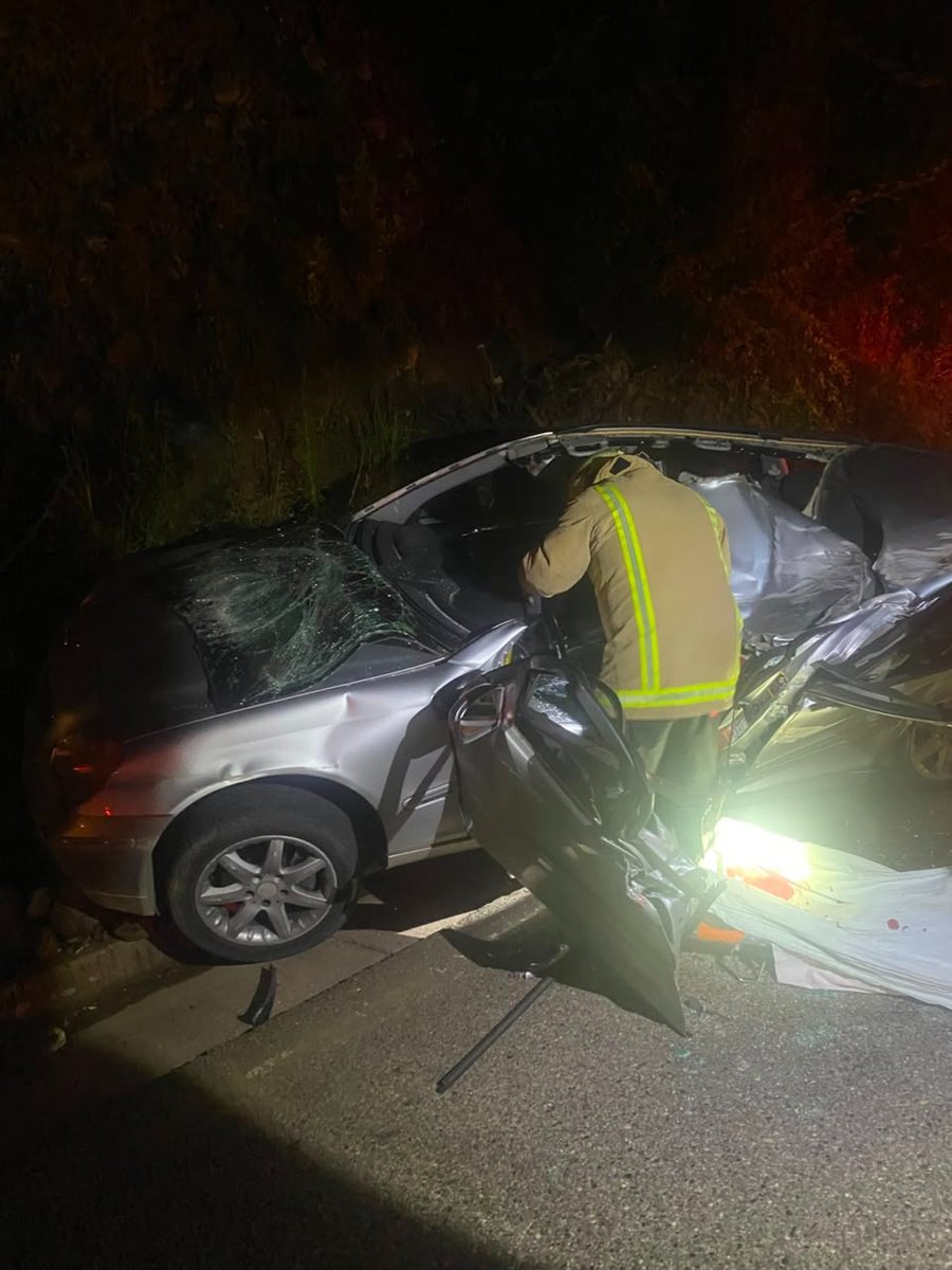 Tragjedi n&euml; aksin Prrenjas&ndash;Librazhd, shk&euml;mbi bie mbi automjetin