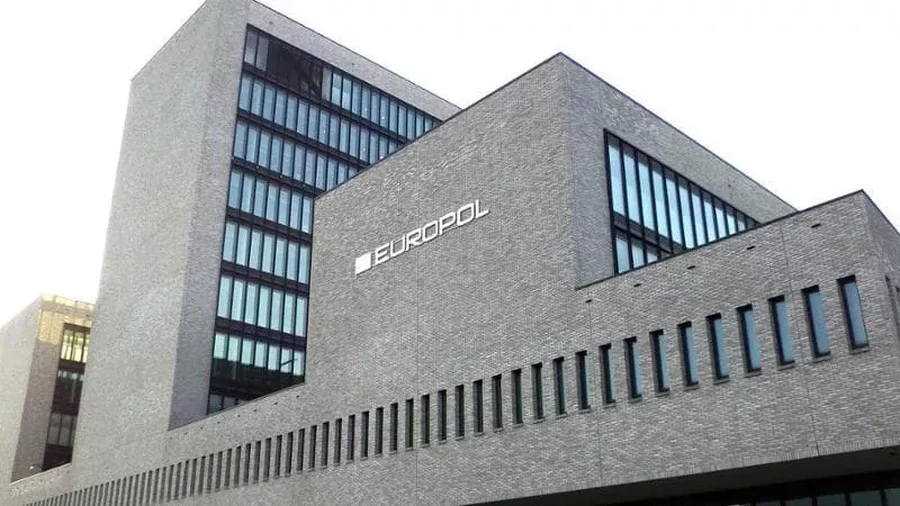 Skandal/ Zbulohet rrjeti europian: Burrat drogonin partneret p&euml;r t'i
