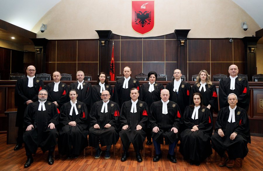 &ldquo;Arresti me burg&rdquo;, jo m&euml; mas&euml; e par&euml;! Zbardhet