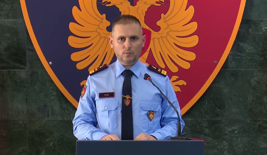 Thirrjet n&euml; protest&euml; p&euml;r "sulme me review"? Hita