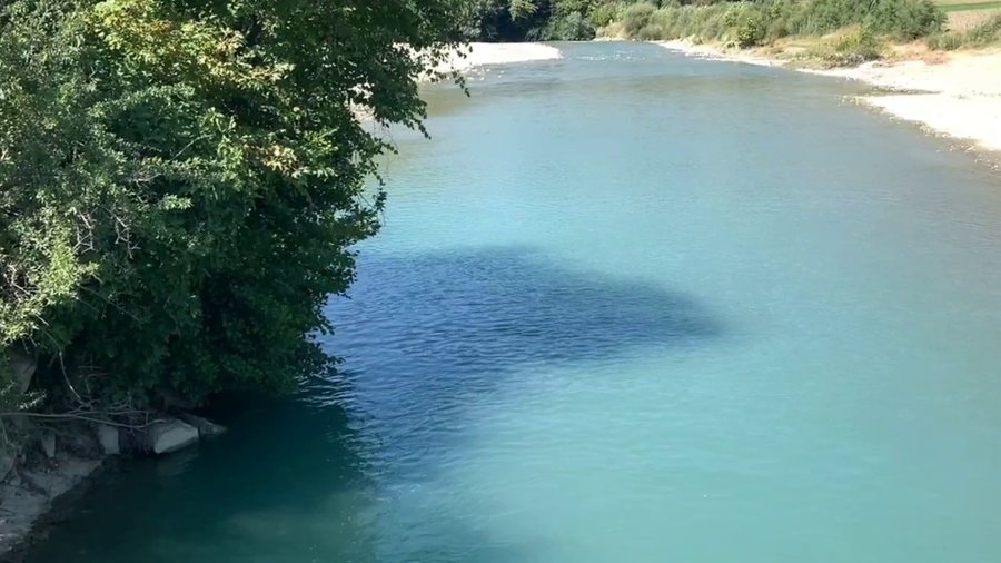 E r&euml;nd&euml; n&euml; Berat! Ishte duke punuar n&euml; ar&euml; me babain