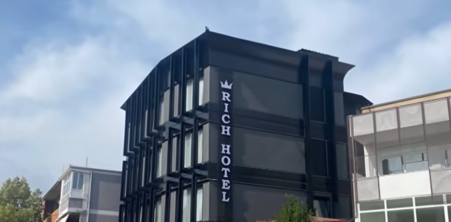 I nd&euml;rtuar nga trafiku i drog&euml;s! "Rich Hotel" n&euml;n
