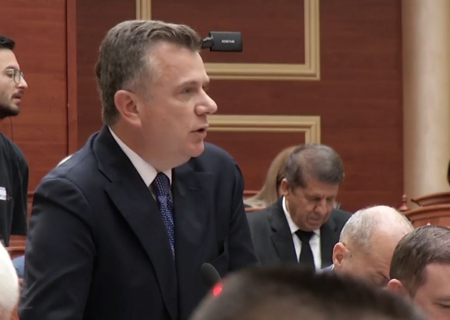 PD bojkoton Kuvendin/ Balla p&euml;rplaset me Mu&ccedil;in dhe Kaprin,
