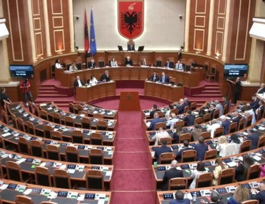 Kuvendi mbyll punimet dit&euml;n e h&euml;n&euml;, zbulohet rendi i dit&euml;s
