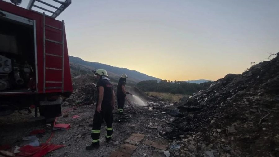 Flak&euml;t p&euml;rfshijn&euml; shkurre e barishte n&euml; Gjirokast&euml;r,