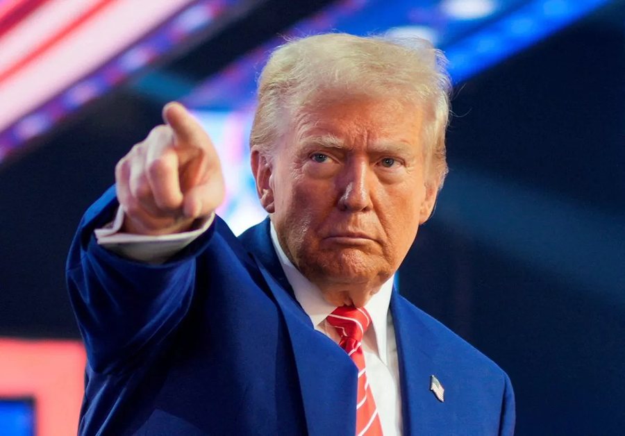 Presidenti i SHBA paralajm&euml;ron nj&euml; sulm masiv ndaj Iranit, Trump: Jemi